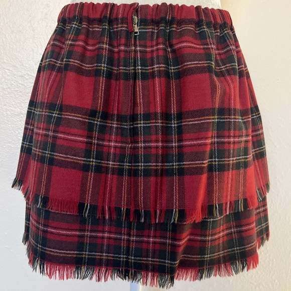 DOLCE & GABBANA wool plaid skirt - elastic waist & fringed hem - Picture 8 of 9